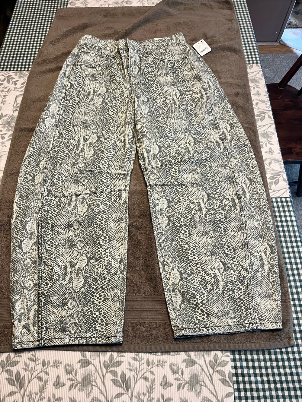 Women’s Free People Snake-Print casual Jeans in Black and White